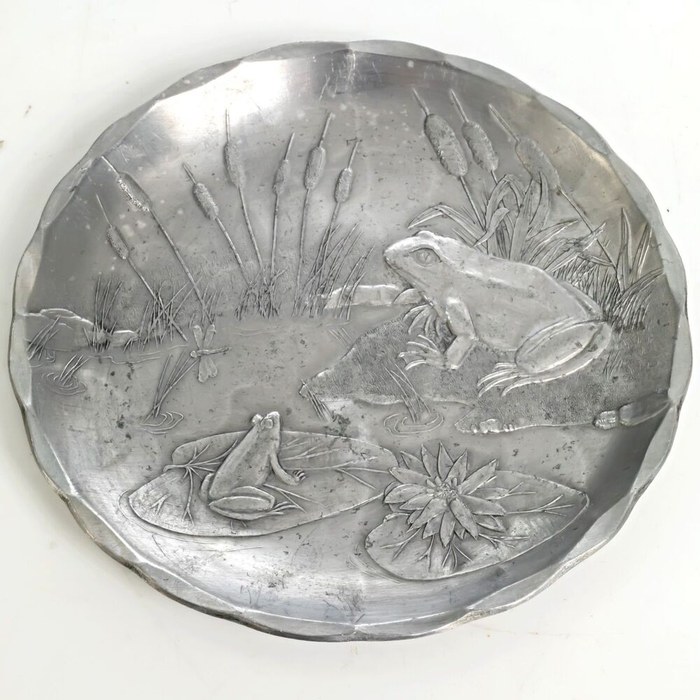 Wendell August Forge Aluminum Trinket Dish Frog Lily Pond Metal Plate 4.5"